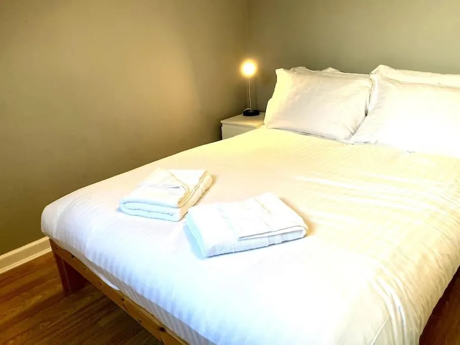 Southampton Central Apartment - 5 Double Beds, 5 Bedrooms, 2 Bathrooms - Large Bedrooms - Perfect For Contractors, Large Groups Of Friends, Families